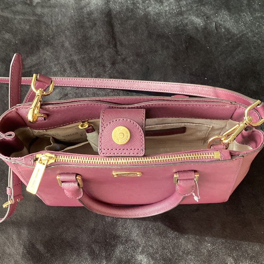 Michael Kors purse - Picture 4 of 12